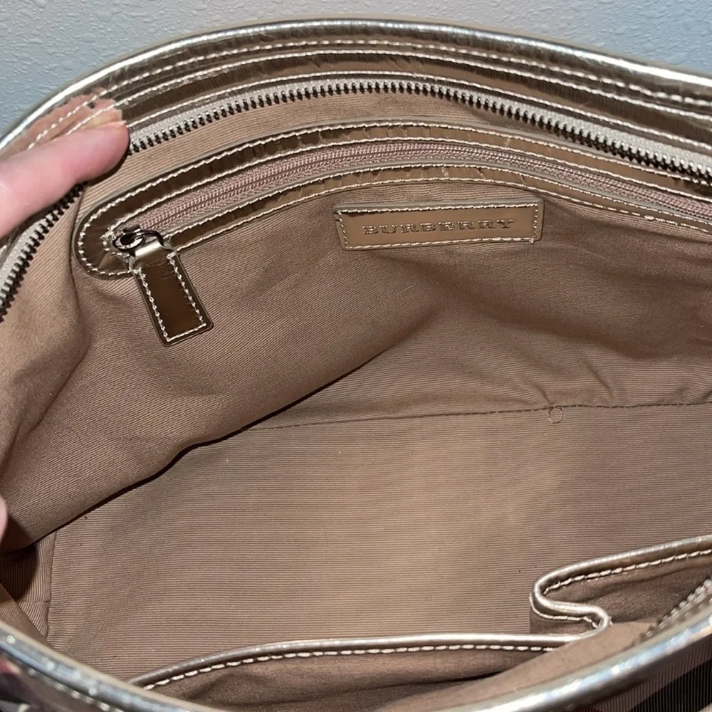 BURBERRY NOVA CHECK GOLD PATENT LEATHER TOTE TOP ZIP